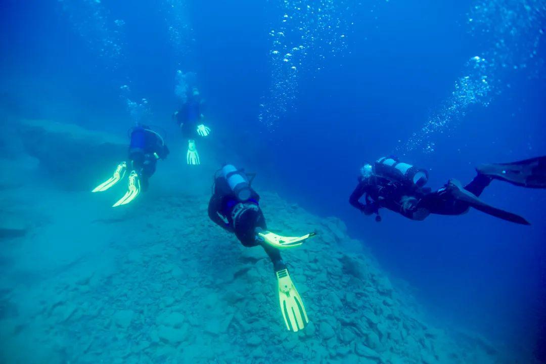 呼和房建公寓段加强设备整治 让旅客舒适出行